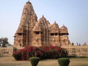 Храм Кандарья-Махадева (Kandariya Mahadeva Temple) \ Индия \ Каджурахо